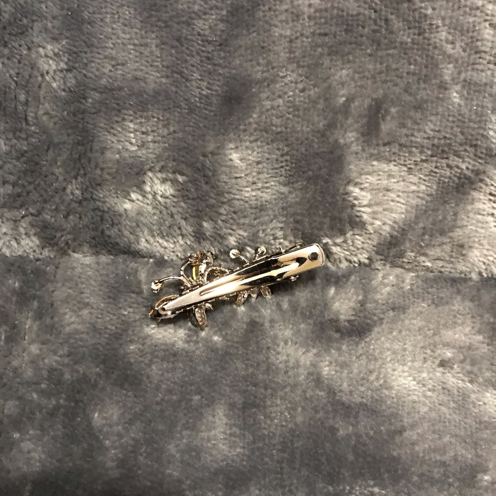 Butterfly Hair Accessory - Picture 2 of 2